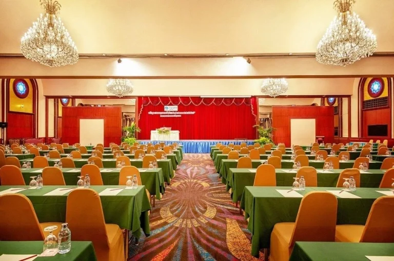 Ambassador Hotel in Bangkok- hall view - confernce venue pictures